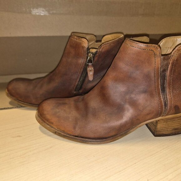 Women's Clarks Maypearl Ramie Mahogany Ankle Boot Size 7.5M - Picture 1 of 8